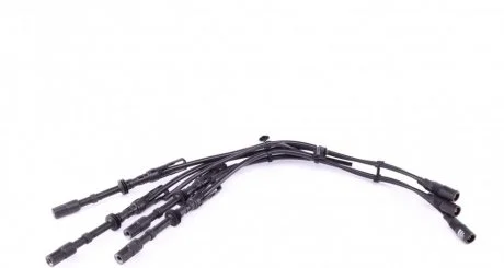Комплект проводов AUDI / SKODA / VW A3 / Octavia / Bora / Golf 1,8 96-06 BREMI 222G200