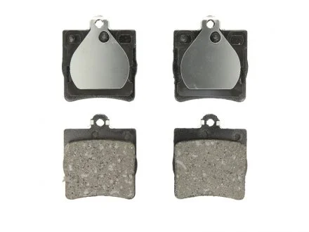 Тормозные колодки дисковые MERCEDES C (W203) / E (W210) / SLK (R170) задняя сторона 95 - Delphi LP1403