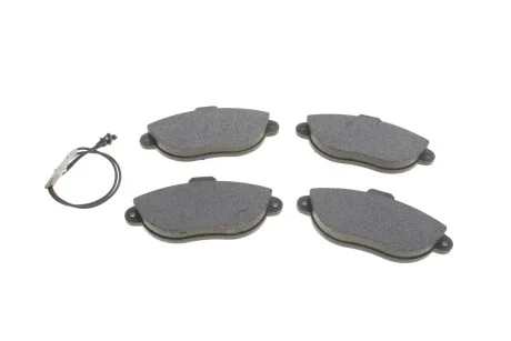 Тормозные колодки дисковые CITROEN / FIAT / PEUGEOT Jumpy / Scudo / Ulysse / 806 / Expert передняя сторона 94-07 Delphi LP1592