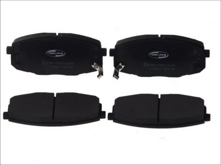 Тормозные колодки дисковые HYUNDAI / KIA i30 / Ceed / Carens передняя сторона 02-12 Delphi LP1819