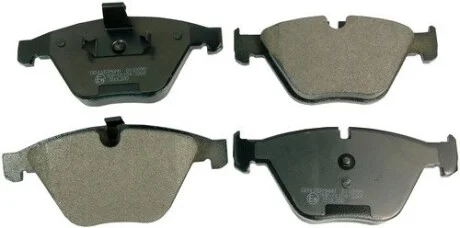 Гальмівні колодки дискові BMW 5 (E60) 03- / 7 (E65 / E66) 3.0-6.0 02- Denckermann B110999