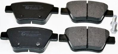 Гальмівні колодки задні Audi A3 / Seat Leon / Skoda Octavia, Superb, Yeti / VW Golf VI, Scirocco Denckermann B111026