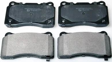 Гальмівні колодки дискові Mitsubishi Lancer / Subaru Impreza / Opel Insignia 2.0-2.8 00- Denckermann B111265