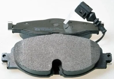 Передние тормозные колодки VW / Audi 2012-> Denckermann B111306