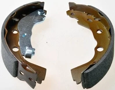 Барабанные тормозные колодки Mitsubishi Carisma / Toyota Avensis 00- Denckermann B120072