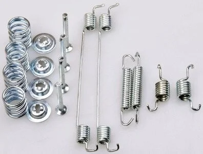 К-кт установочный тормозов. колодок зад Renault 203,2x38,5 Lucas 10 / 97- Denckermann B160159