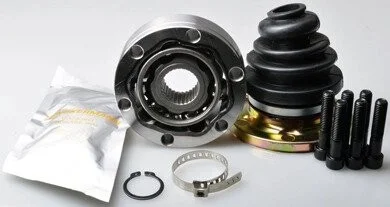 ШРУС зовнішній/Внутр. (28 / 108mm) Opel Omega A 86-94 зовніш., Vito 96- (крім CDI) внутр.. Denckermann C120071
