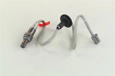 Лямбда-зонд (кількість дротів 4, 585мм) TOYOTA AVENSIS, COROLLA, COROLLA VERSO 1.6/1.8 08.01-03.09 DENSO DOX0240
