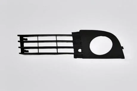 Решетка бампера левая Audi A6 C5 DPA 88071805002