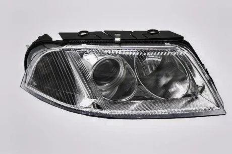 Фара права Passat B5 2000-2005 DPA 89410941302