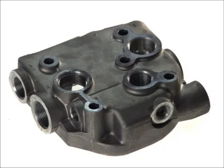 Головка блоку циліндрів DT 4.60875