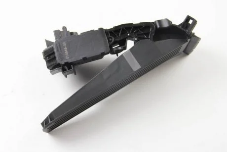 Педаль газа A3/OCTAVIA/SUPERB/PASSAT 1.2-5.2 98-17 HELLA 6PV010946-021