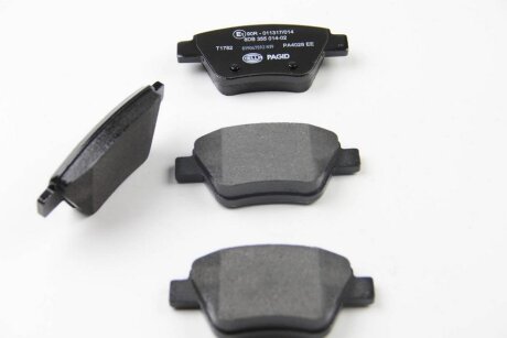 Колодки гальмівні дискові; задня вісь HELLA 8DB355014021