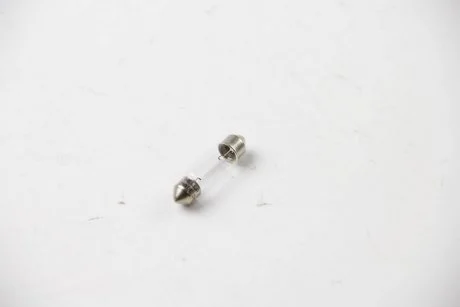 Фото 1 - лампа розжарювання C5W 12V 5W SV 8,58 HELLA 8GM002092121 Лампа розжарювання C5W 12V 5W SV 8,58 HELLA 8GM002092121 (фото 1)
