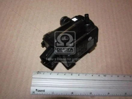 Насос омывателя стекла (устанавливали на Rio 2 5dr Sorento Getz Mohave i20 Santa Fe 10~) Hyundai/Kia/Mobis 985102J500