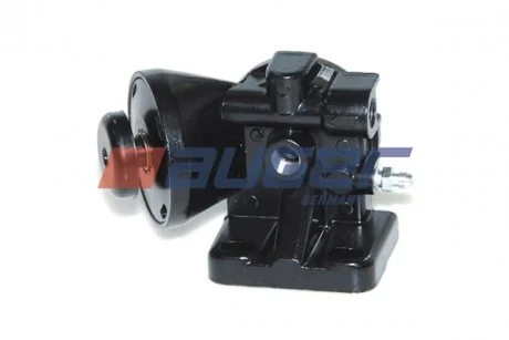 Кронштейн кожух топливного фильтра IVECO 500316868
