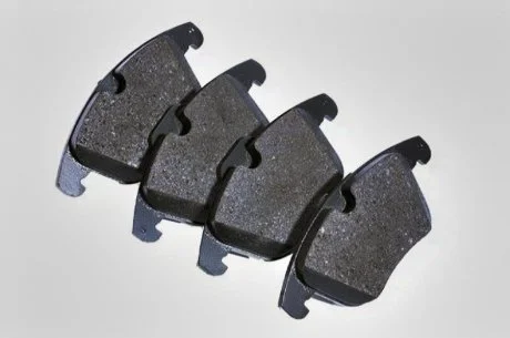 Колодки тормозные передние Freelander 2 L359 LAND ROVER LR004936