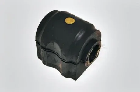 Втулка заднего стабилизатора Land Rover Discovery 3/4 L319 LAND ROVER LR015336
