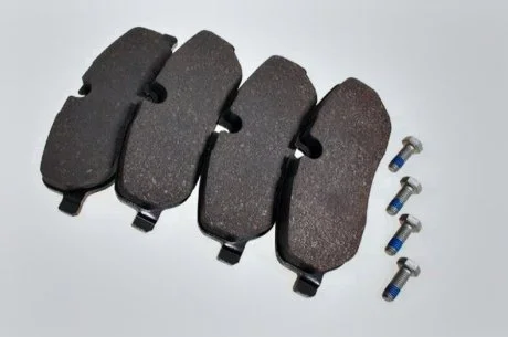Колодки гальмівні передні Range Rover Vogue L322 / Sport L320 / Discovery 3/4 L319 LAND ROVER LR019618