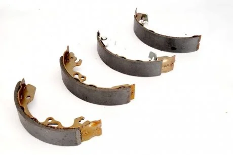Колодки тормозные барабанные FORD FOCUS задн. LPR 07380
