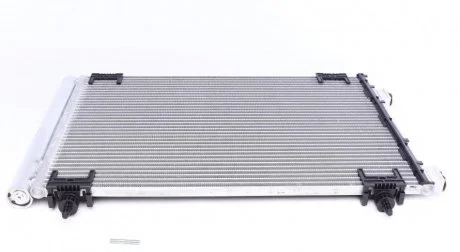Радиатор кондиционера MAHLE / KNECHT AC 668 000S
