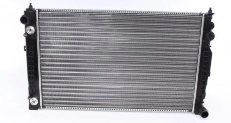 Радиатор 397 mm AUDI A4 / A6 / SKODA Superb (3U4) / VW Passat MAHLE / KNECHT CR648000S
