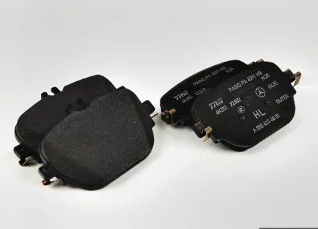 Комплект гальмівних колодок MERCEDES-BENZ A0004203004