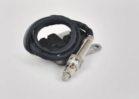 Датчик NOX катализатора Mercedes ML W164/W166 / GL X164/X166 / SLK R172 / C W205 / E W211/W212 / CLS C219 / S W221 / R W251 / Sprinter C906 MERCEDES-BENZ A0009053503