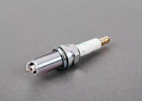 Свіча запалювання AMG Mercedes M113 / M155 MERCEDES-BENZ A0041591303