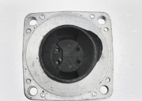 Подушка (Опора) двигуна Mercedes GL X164 / ML W164 / W166 / R W251 MERCEDES-BENZ A1662400518