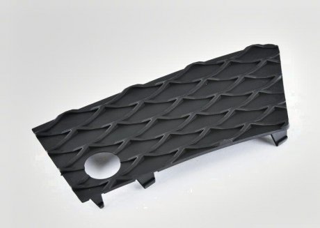 Ґрати бампера MERCEDES-BENZ A1668851422