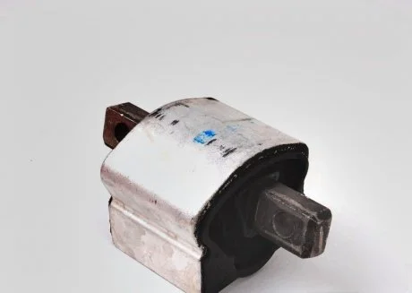 Подушка (опора) двигуна задня Mercedes E W211 / G W463 MERCEDES-BENZ A2122400318