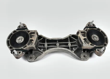 Подушка коробки АКПП 4matic 63AMG Mercedes C W205 / E W213 / S C217/W222 / GLC X253 MERCEDES-BENZ A2132400300