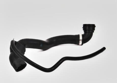 Патрубок системи охолодження MERCEDES-BENZ A2205010182