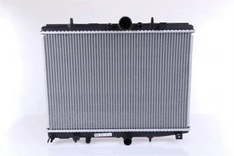 Радіатор CN C5(00-)2.0 HDi(+)[OE 1330.64] NISSENS 61292A