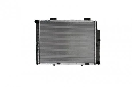 Радиатор охлаждения MERCEDES E II (210) NISSENS 62598A
