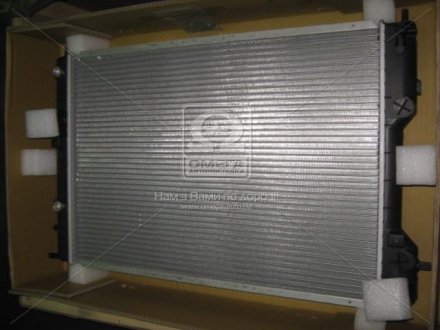 Радиатор охлаждения OPEL OMEGA B (94-) 2.0-3.0 NISSENS 63072A (фото 1)