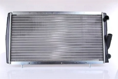 Радіатор RN ESPACE I(84-)2.0(+)[OE 77 00 764 838] NISSENS 63911A