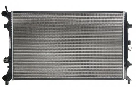 Радиатор охлаждения VOLKSWAGEN PASSAT B7 (362, 365) (10-) 2.5 FSI NISSENS 65321