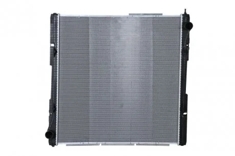 Радиатор NISSENS 672920