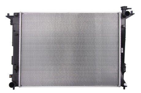 Радіатор HYUNDAI ix35 (LM) (09-) 2.0 GDI NISSENS 675018