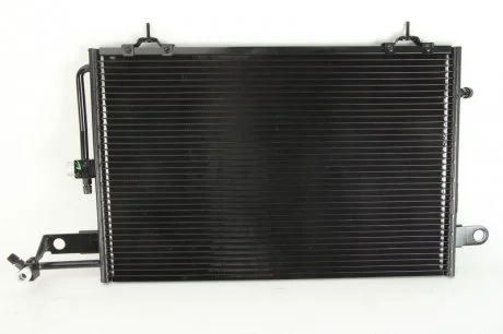 Радіатор кондиціонера AUDI 100 (C4) (90-) /A6/S6 (C4) (94-) NISSENS 94213