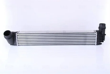 Интеркулер RN MEGANE III(08-)1.9 dCi(+)[OE 144960022R] NISSENS 96546