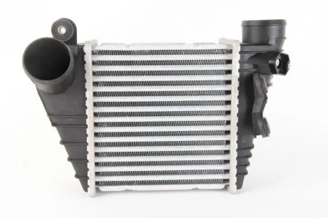 Интеркулер AUDI, SEAT, VW NISSENS 96847