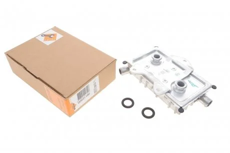 Радиатор масляный MB Vito 2.3TD NRF 31180