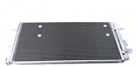 Радиатор кондиционера AUDI A4/A5/Q5 07- NRF 35916
