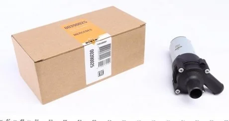 Дополнительный водяной насос MERCEDES 93- NRF 390025