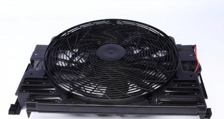 Вентилятор радіатора з блоком управління BMW X5 E53 3.0D NRF 47217 (фото 1)