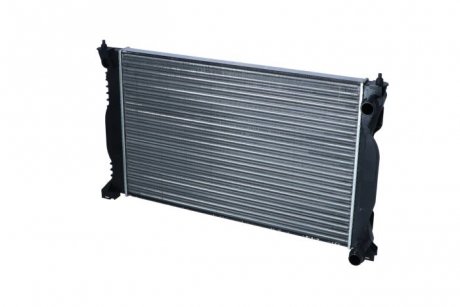 Радиатор двигателя AUDI A4, A6 SEAT EXEO, EXEO ST 1.6-2.0D 11.00 NRF 50539A (фото 1)