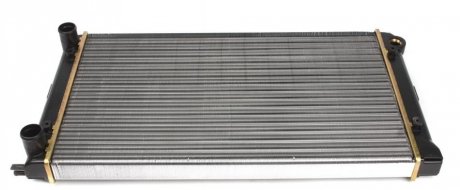 Радиатор охлажденияAudi 80, Seat Toledo I, VW Golf II 1.3 / 1.6 / 1.8 08.86- NRF 509501 (фото 1)